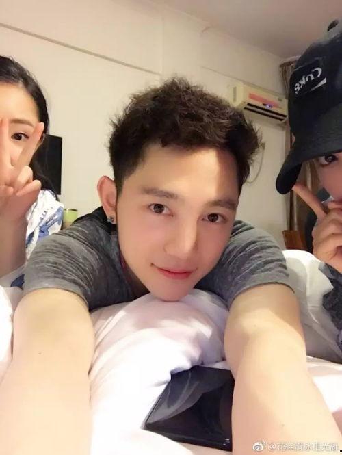 彩虹夫妇网红表弟小姑子吃瓜,网红家族的幕后故事  第3张